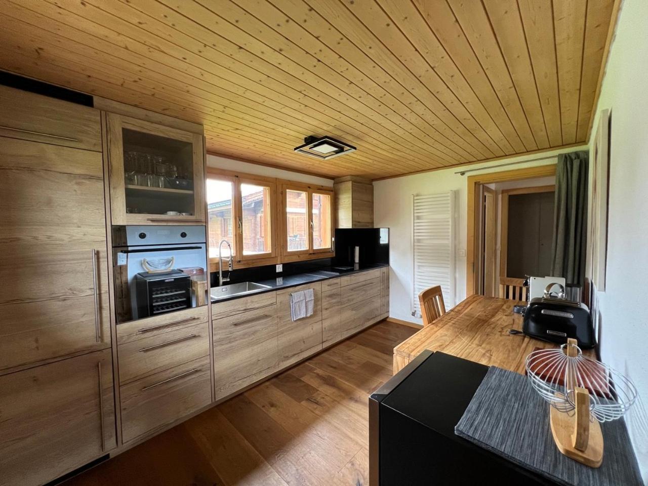 Beautiful Apartment With Stunning View Гштайг Номер фото