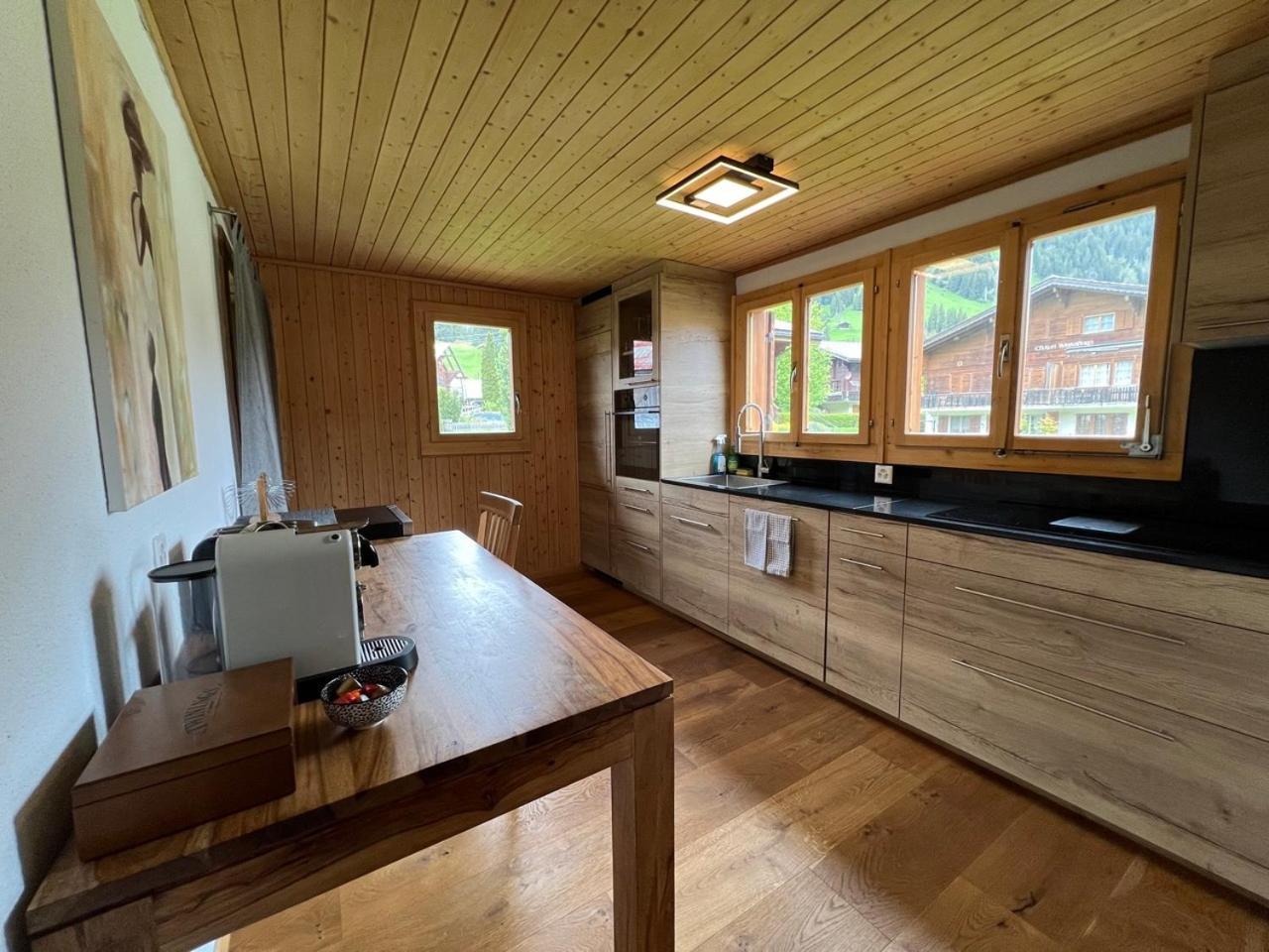 Beautiful Apartment With Stunning View Гштайг Номер фото
